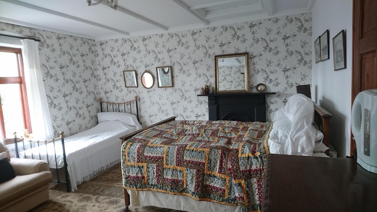 Middle Mill Bed and Breakfast Kidwelly Eksteriør billede