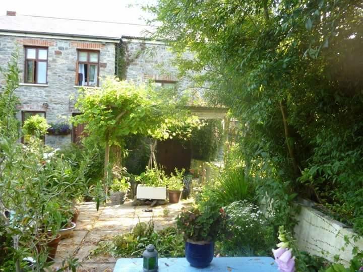 Middle Mill Bed and Breakfast Kidwelly Eksteriør billede